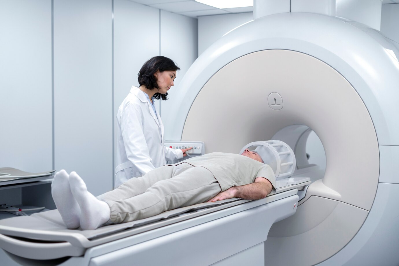 ปวดหัวเรื้อรัง ตรวจด้วย MRI 3 Tesla ช่วยวินิจฉัยอะไรได้บ้าง?
