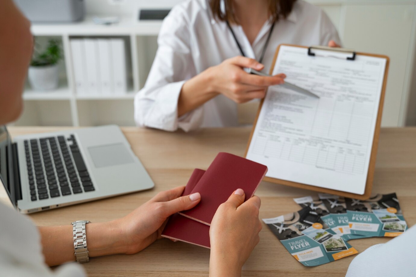 ตรวจสุขภาพแรงงานต่างด้าว เพื่อขอและต่อใบอนุญาตทำงาน (Work Permit)